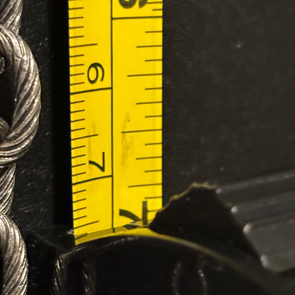 Elegant Silver Tone Necklace With Yellow Resin Cabachons Necklace by Loft - Picture 7 of 8